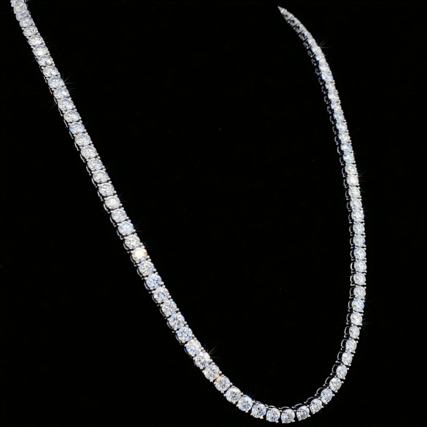 Mirano Jewels TCW 41.60CT Diamond Studded Necklace with Elegant 18K Gold