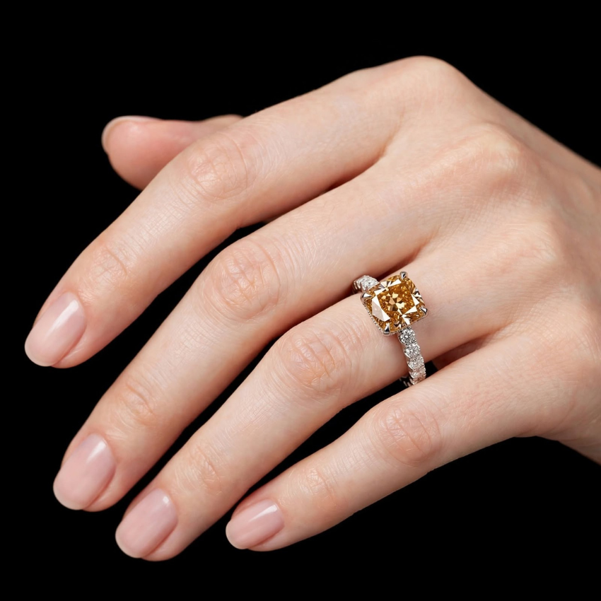Mirano Jewels TCW 4.74CT Fancy Vivid Pink Lab Diamond Ring in 14K Gold