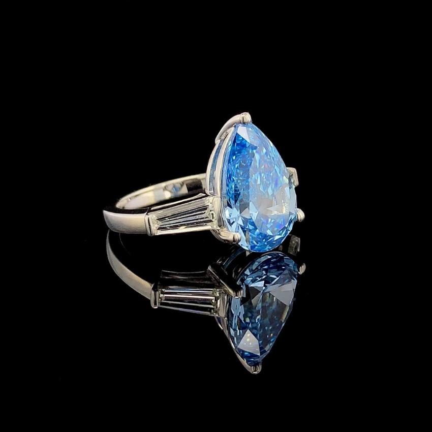 Mirano Jewels TCW 7.04CT Pear Cut Vvid Blue Diamond Ring in 14K Gold
