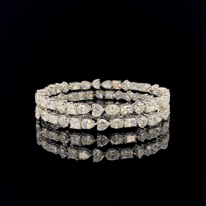 Mirano Jewels TCW 28.00 Carat Lab Created Diamond Bangles in 18K Gold