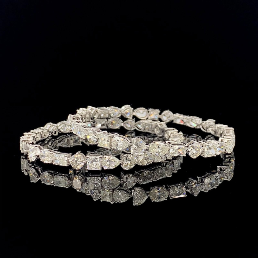 Mirano Jewels TCW 28.00 Carat Lab Created Diamond Bangles in 18K Gold