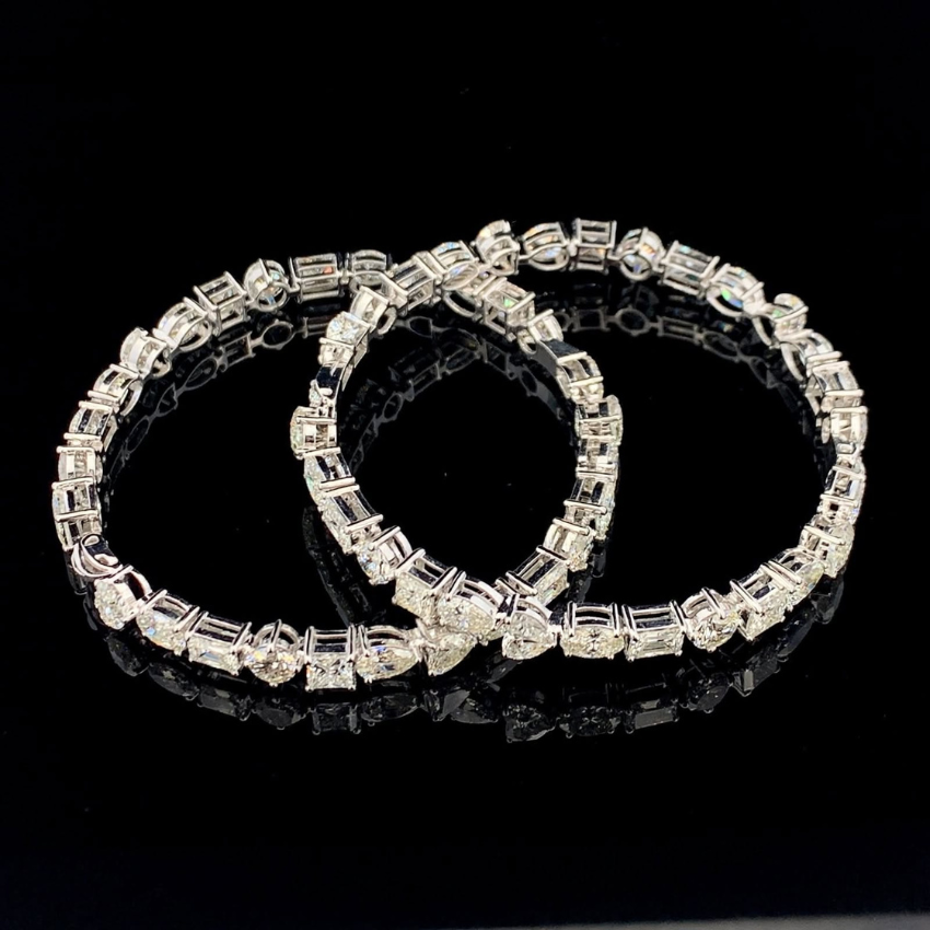 Mirano Jewels TCW 28.00 Carat Lab Created Diamond Bangles in 18K Gold