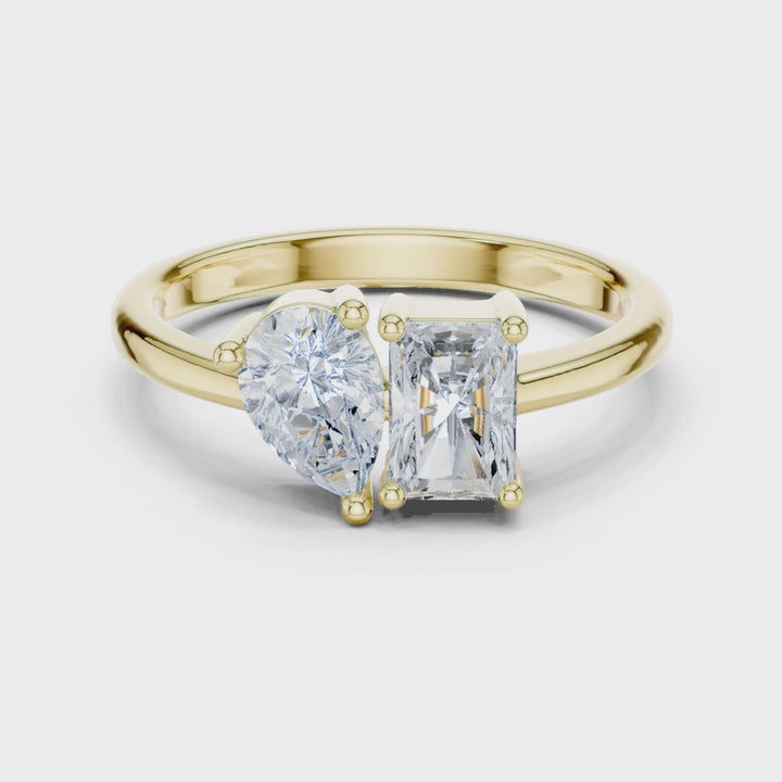 Elegant 1.14CT Pear & Radiant Cut Lab Grown Diamond Ring In 18K Gold